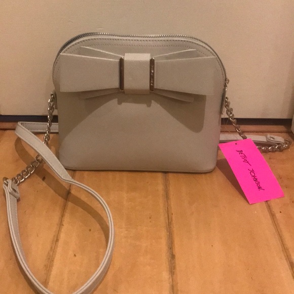 Betsey Johnson Handbags - NWT Betsey Johnson Bisque Crossbody